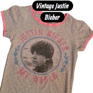 Vintage 2011 Justin Bieber My World" Era Official Concert T Shirt Youth M